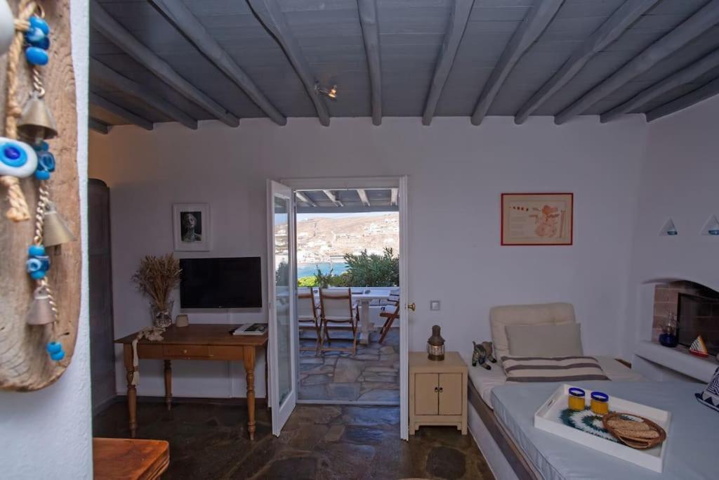 Cosy Boheme Retreat With Sea Views Ferienhaus *
